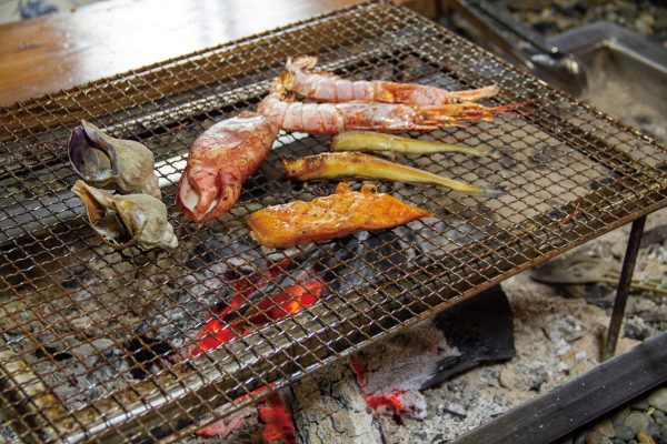 すしと炉ばたの店 鮨亭